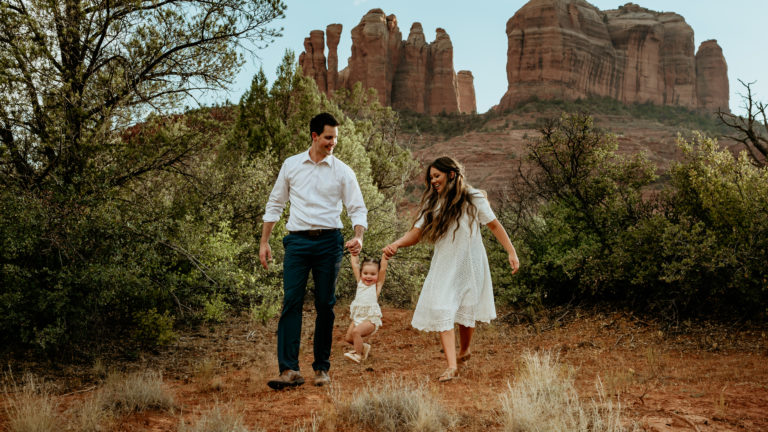 Lani & Scott’s Anniversary Session at Cathedral Rock
