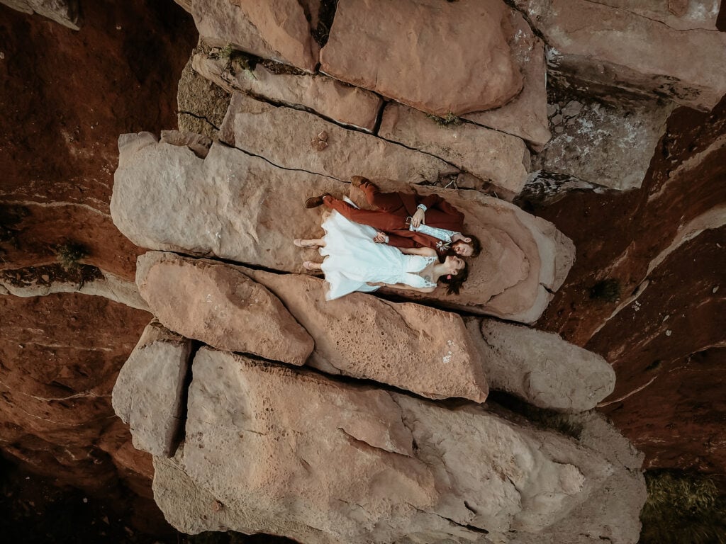 drone shot of wedding couple during their Sedona Arizona elopement by Shannon Durazo of Stratus Adventure Photography- Arizona elopement photographer