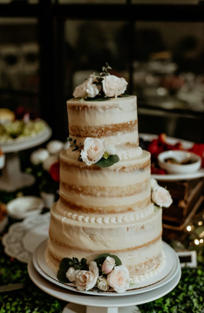 Simple but elegant wedding cake